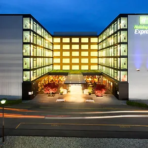 Holiday Express Zürich Airport, An Ihg Hotel