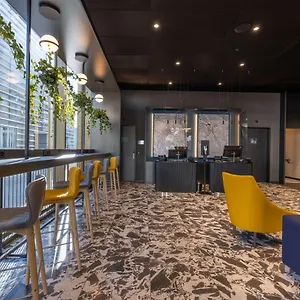 Radisson & Zurich Apart Otel