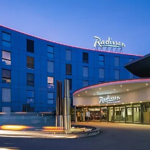 4* מלון Radisson Zurich Airport